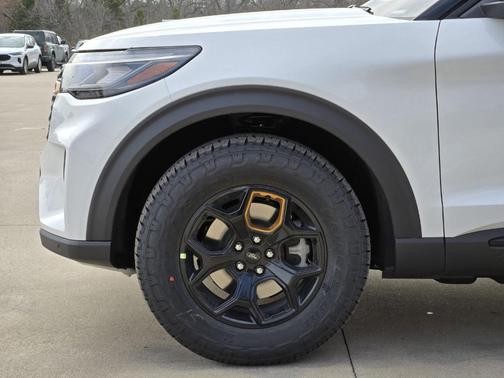 Star White 2026 Ford Explorer Tremor