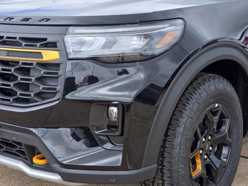 Agate Black Metallic 2026 Ford Explorer Tremor
