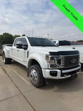 White 2022 Ford F-450 Platinum