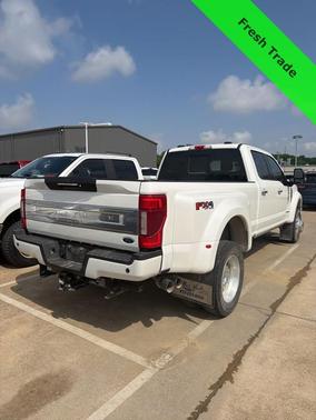 White 2022 Ford F-450 Platinum