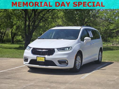 2021 Chrysler Pacifica Touring-L