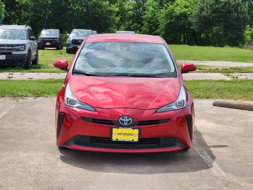 Red 2020 Toyota Prius LE