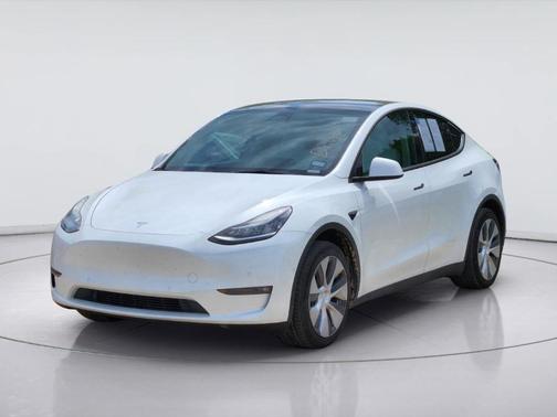 White 2022 Tesla Model Y Long Range