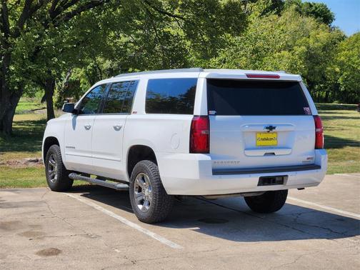 2018 Chevrolet Suburban LT