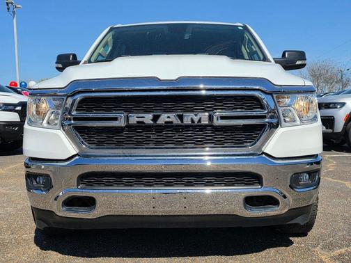 Bright White Clearcoat 2020 RAM 1500 Big Horn