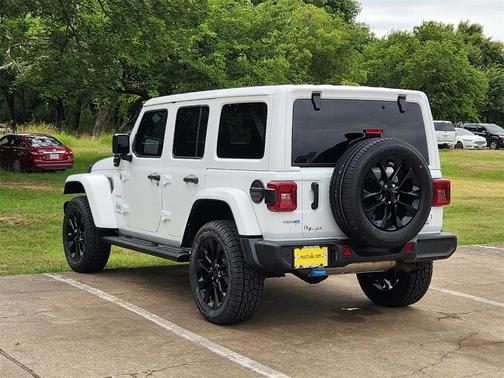 2022 Jeep Wrangler Unlimited 4xe Sahara