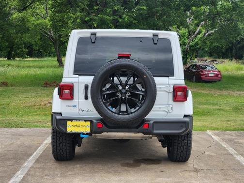 2022 Jeep Wrangler Unlimited 4xe Sahara