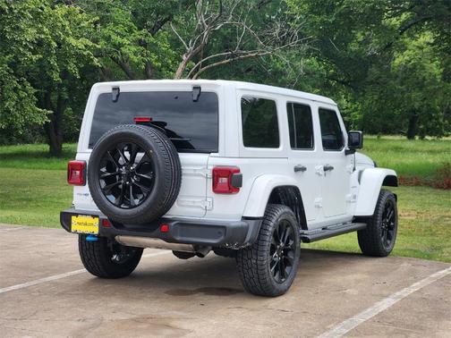 2022 Jeep Wrangler Unlimited 4xe Sahara