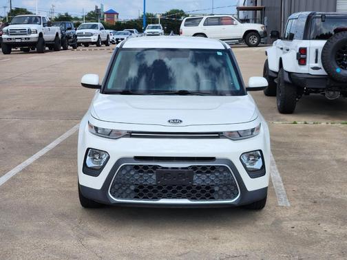 Snow White Pearl 2021 Kia Soul S