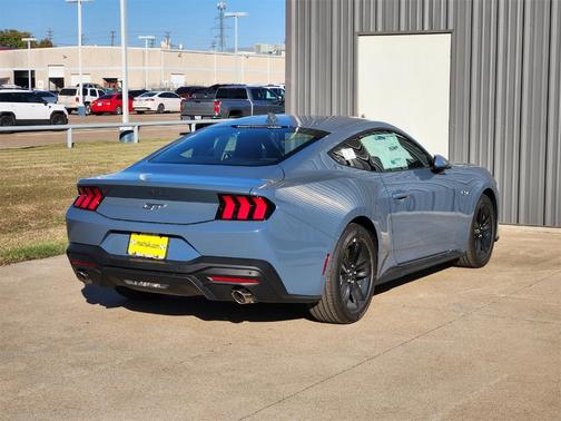 2025 Ford Mustang GT