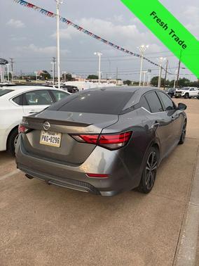 Gun Metallic 2021 Nissan Sentra SR