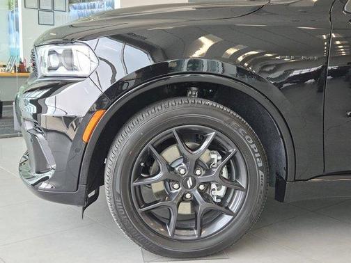 Black 2026 Dodge Durango GT HEMI V8