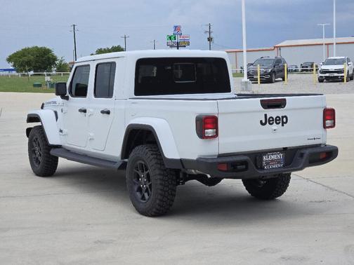 White 2026 Jeep Gladiator Texas Trail