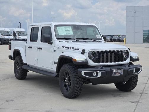 White 2026 Jeep Gladiator Texas Trail