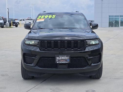 Black 2023 Jeep Grand Cherokee Altitude