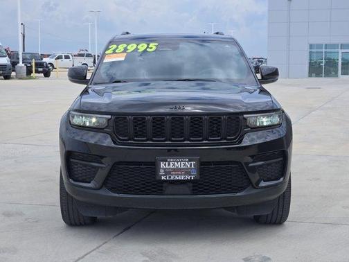 Black 2023 Jeep Grand Cherokee Altitude