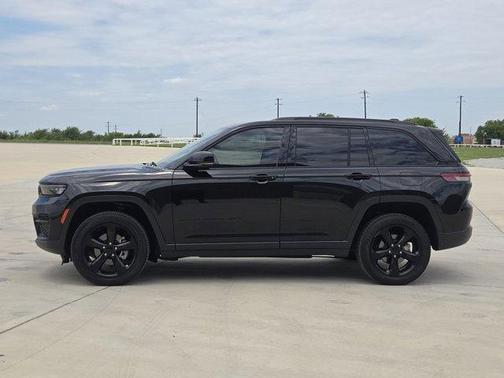 Black 2023 Jeep Grand Cherokee Altitude