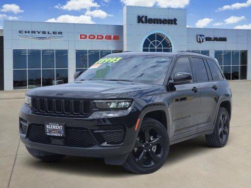 Black 2023 Jeep Grand Cherokee Altitude