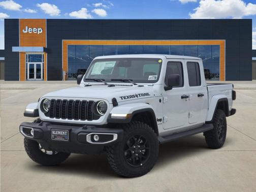 White 2026 Jeep Gladiator Texas Trail