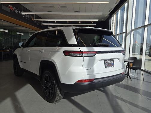 White 2026 Jeep Grand Cherokee Laredo