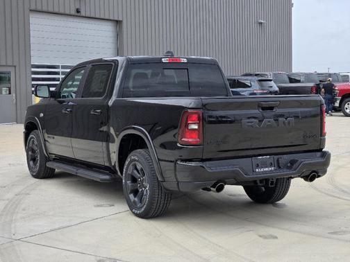 Diamond Black 2026 RAM 1500 Big Horn/Lone Star