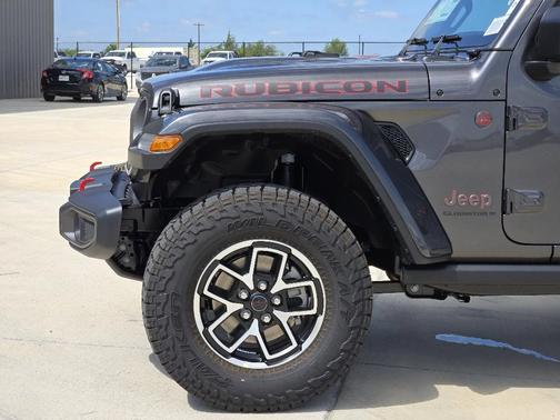 Gray 2025 Jeep Gladiator Rubicon