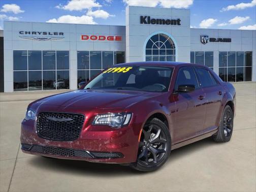 2023 Chrysler 300 Touring