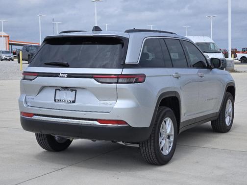 Silver 2026 Jeep Grand Cherokee Laredo