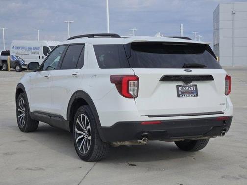 2022 Ford Explorer ST-Line