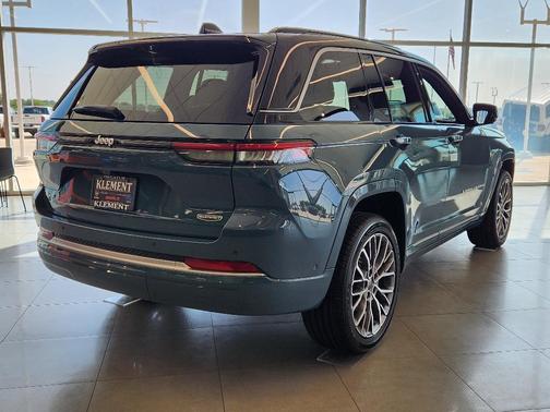 Blue 2026 Jeep Grand Cherokee Summit