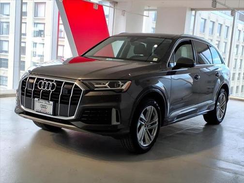 2023 Audi Q7 Premium Plus 55 TFSI quattro Tiptronic