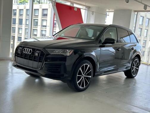 2024 Audi Q7 Premium Plus 55 TFSI quattro Tiptronic