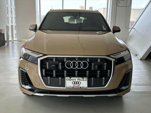 2025 Audi Q7 Premium Plus 45 TFSI quattro Tiptronic