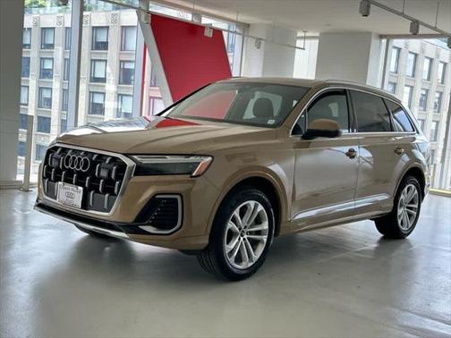 2025 Audi Q7 Premium Plus 45 TFSI quattro Tiptronic