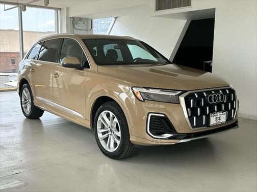 2025 Audi Q7 Premium Plus 45 TFSI quattro Tiptronic