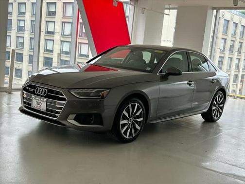 2022 Audi A4 Premium Plus 40 TFSI quattro S tronic