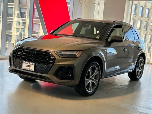 2025 Audi Q5 Premium 45 TFSI S line quattro