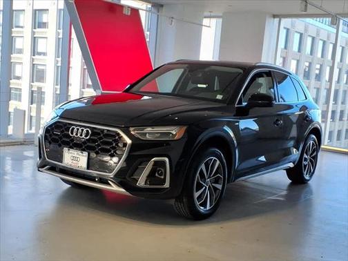 2023 Audi Q5 Premium Plus 45 TFSI S line quattro
