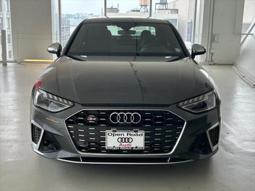 2022 Audi S4 Premium Plus TFSI quattro Tiptronic