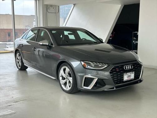 2022 Audi S4 Premium Plus TFSI quattro Tiptronic