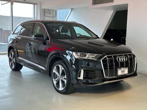 2022 Audi Q7 Premium Plus 55 TFSI quattro Tiptronic