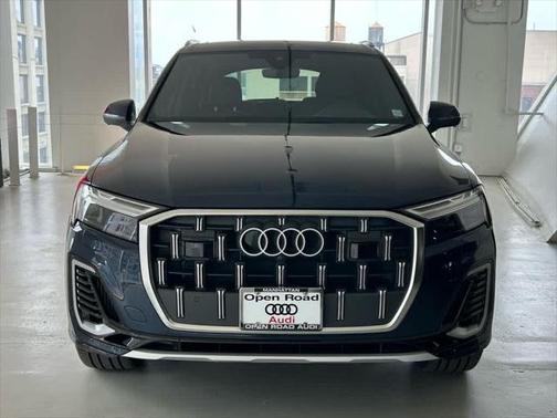 2025 Audi Q7 Premium Plus 55 TFSI quattro Tiptronic