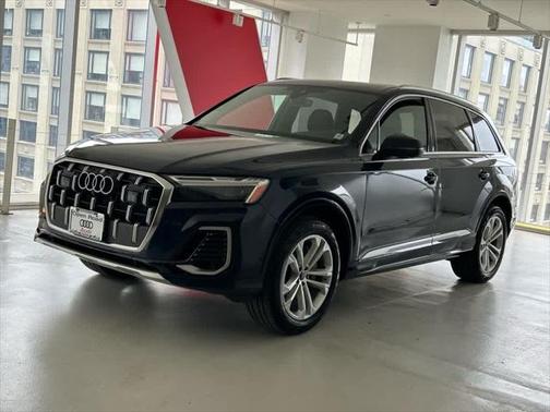 2025 Audi Q7 Premium Plus 55 TFSI quattro Tiptronic