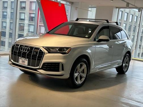 2022 Audi Q7 Premium Plus 45 TFSI quattro Tiptronic