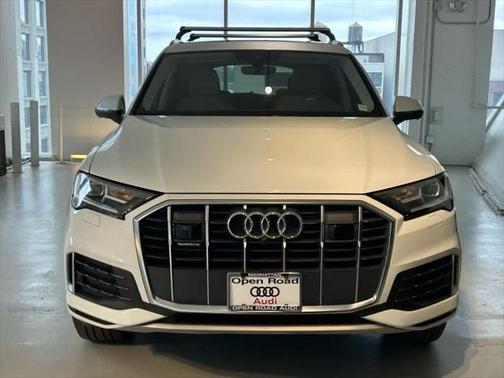 2022 Audi Q7 Premium Plus 45 TFSI quattro Tiptronic