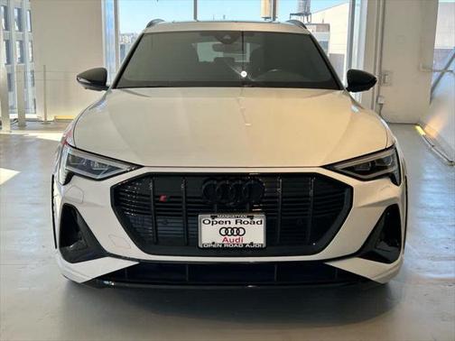 2022 Audi e-tron S Premium Plus quattro
