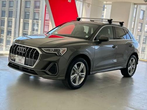2023 Audi Q3 S line Premium
