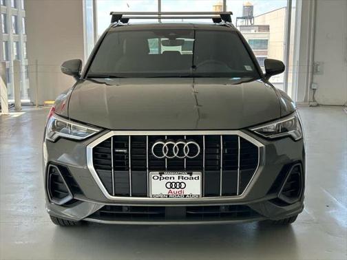 2023 Audi Q3 S line Premium