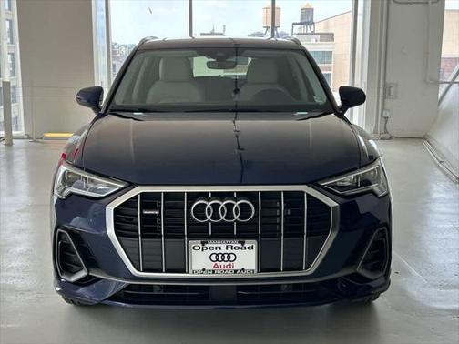 2023 Audi Q3 Premium 45 TFSI S line quattro Tiptronic