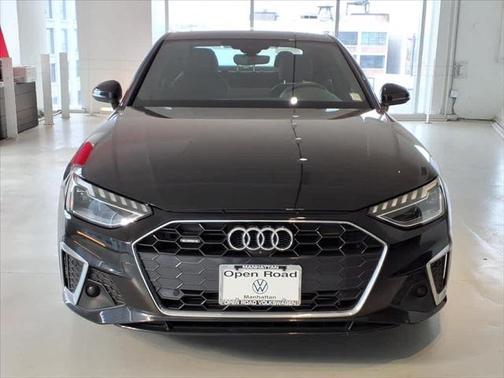 2023 Audi A4 Premium Plus 45 TFSI S line quattro S tronic